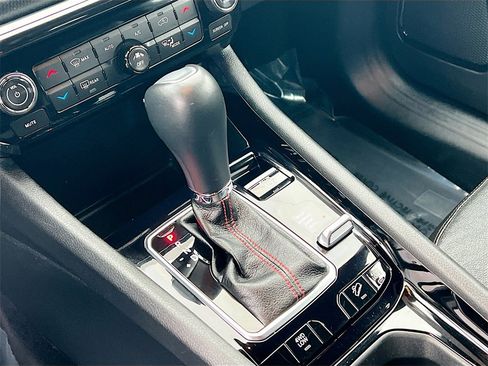 Used 2024 Jeep Compass Trailhawk image 16