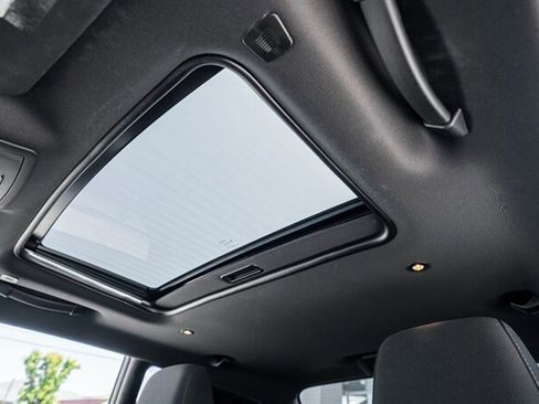 Used 2018 Dodge Challenger T/A RWD image 19