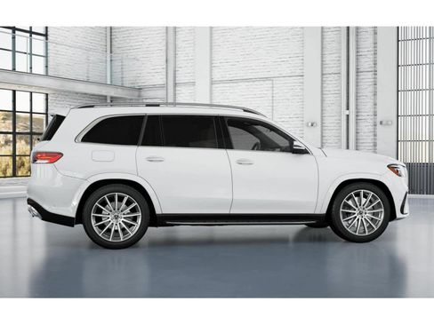 New 2026 Mercedes-Benz GLS 580 4MATIC image 16
