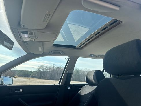 Used 2003 Volkswagen Jetta GLS image 12