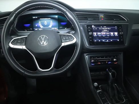 Certified 2023 Volkswagen Tiguan SE AWD/4WD image 29