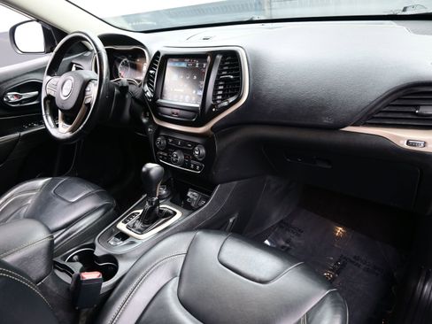 Used 2016 Jeep Cherokee Limited AWD/4WD image 14