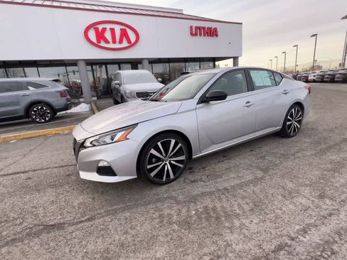 Used 2022 Nissan Altima 2.5 SR image 4