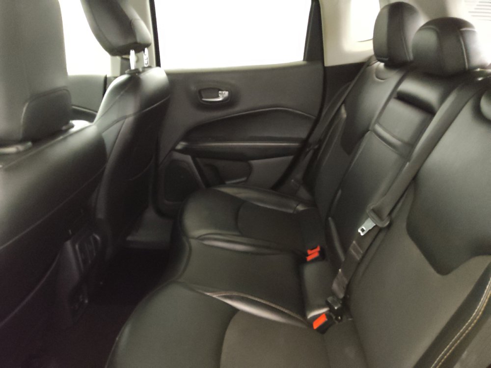 Used 2019 Jeep Compass Latitude w/ Popular Equipment Group FWD image 18