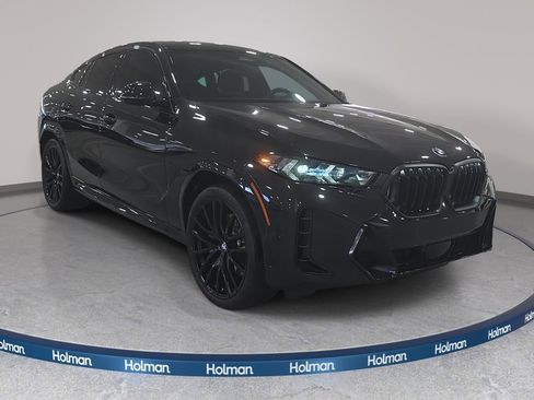 Used 2024 BMW X6 xDrive40i w/ Premium Package image 4