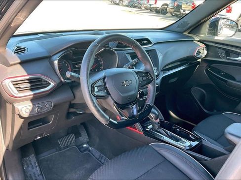 Used 2023 Chevrolet TrailBlazer RS image 14