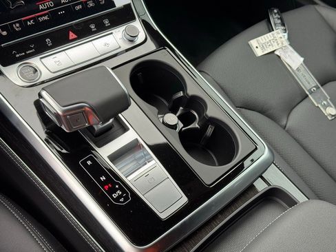 New 2026 Audi Q8 Premium Plus image 32