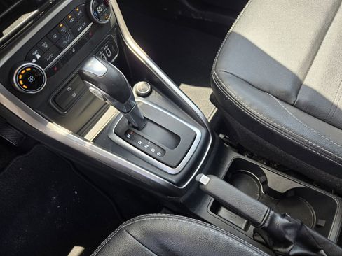 Used 2021 Ford EcoSport Titanium image 18