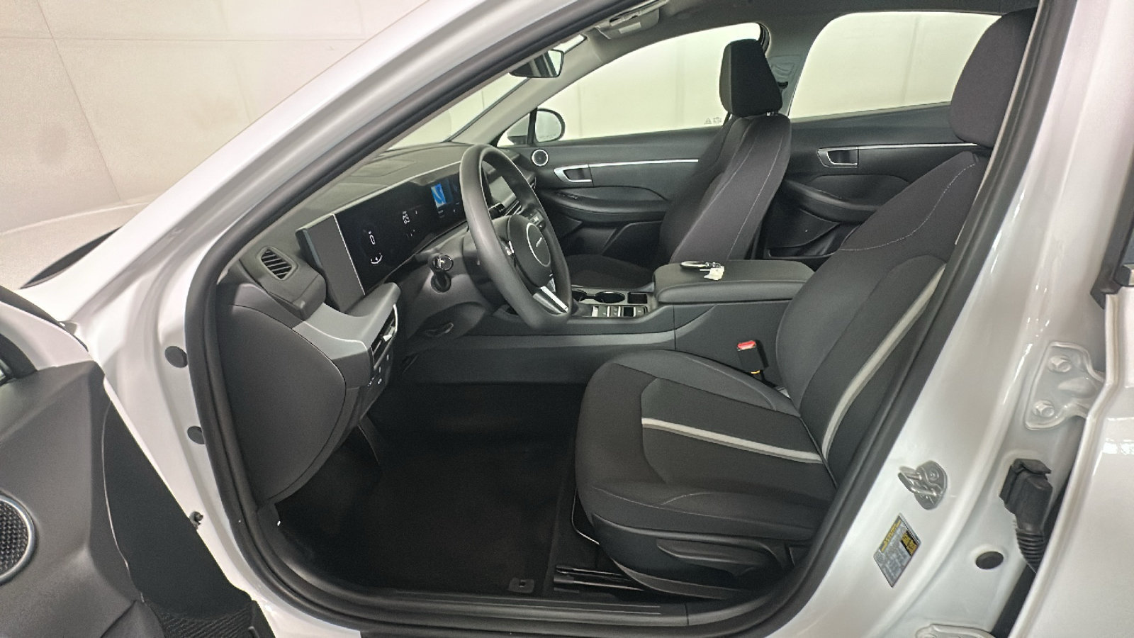 Certified 2026 Hyundai Sonata SE FWD image 14