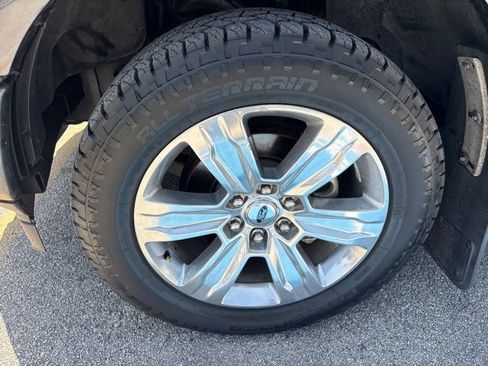 Used 2019 Ford F150 Platinum w/ Technology Package AWD/4WD image 9