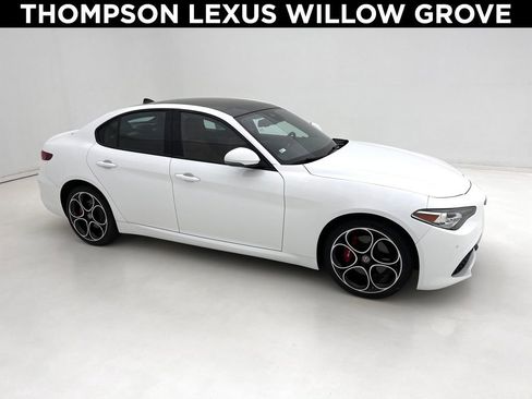 Used 2020 Alfa Romeo Giulia Ti Sport w/ Quick Order Package 22S Sport image 1