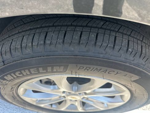 Used 2020 Chevrolet Equinox LS FWD image 21