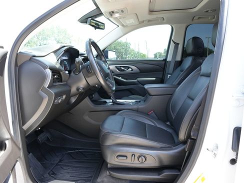 Used 2019 Chevrolet Traverse Premier w/ Redline Edition FWD image 18