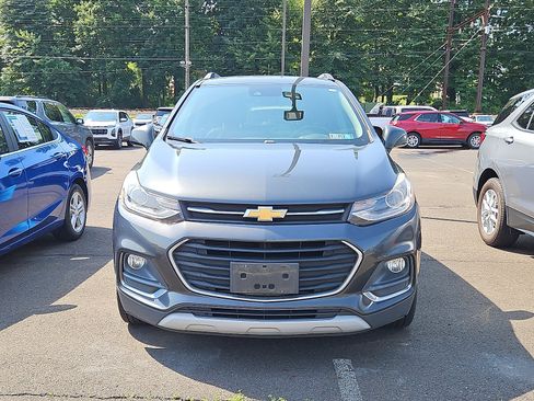 Used 2018 Chevrolet Trax Premier w/ LPO, Protection Package AWD/4WD image 2