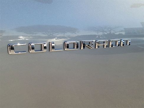 Used 2024 Chevrolet Colorado Z71 w/ Z71 Convenience Package 2 image 12