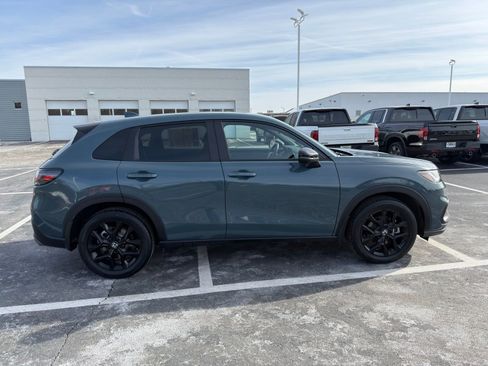 Used 2024 Honda HR-V Sport image 7