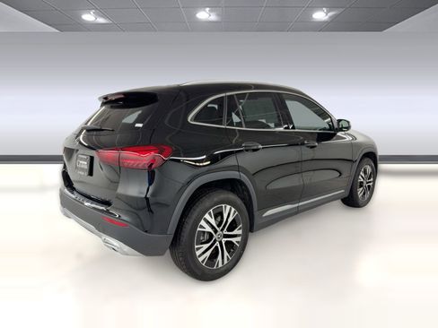 Certified 2026 Mercedes-Benz GLA 250 image 9