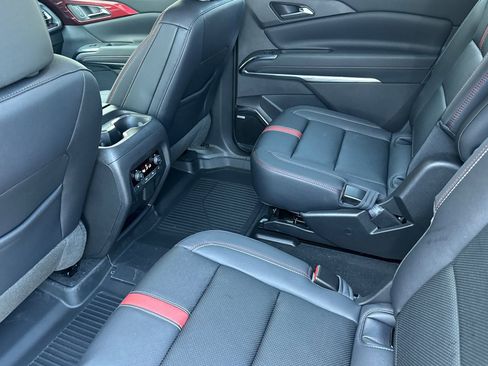 New 2026 Chevrolet Traverse RS w/ LPO, Floor Liner Package FWD image 13