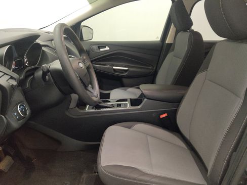 Used 2018 Ford Escape SE w/ SE Sync 3 Package AWD/4WD image 17