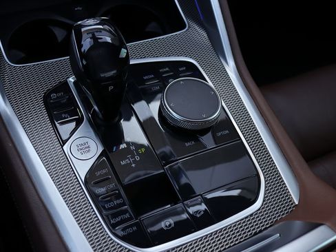 Used 2020 BMW X6 M50i image 29