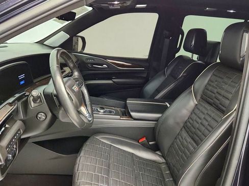 Used 2022 Cadillac Escalade Premium Luxury Platinum AWD/4WD image 21