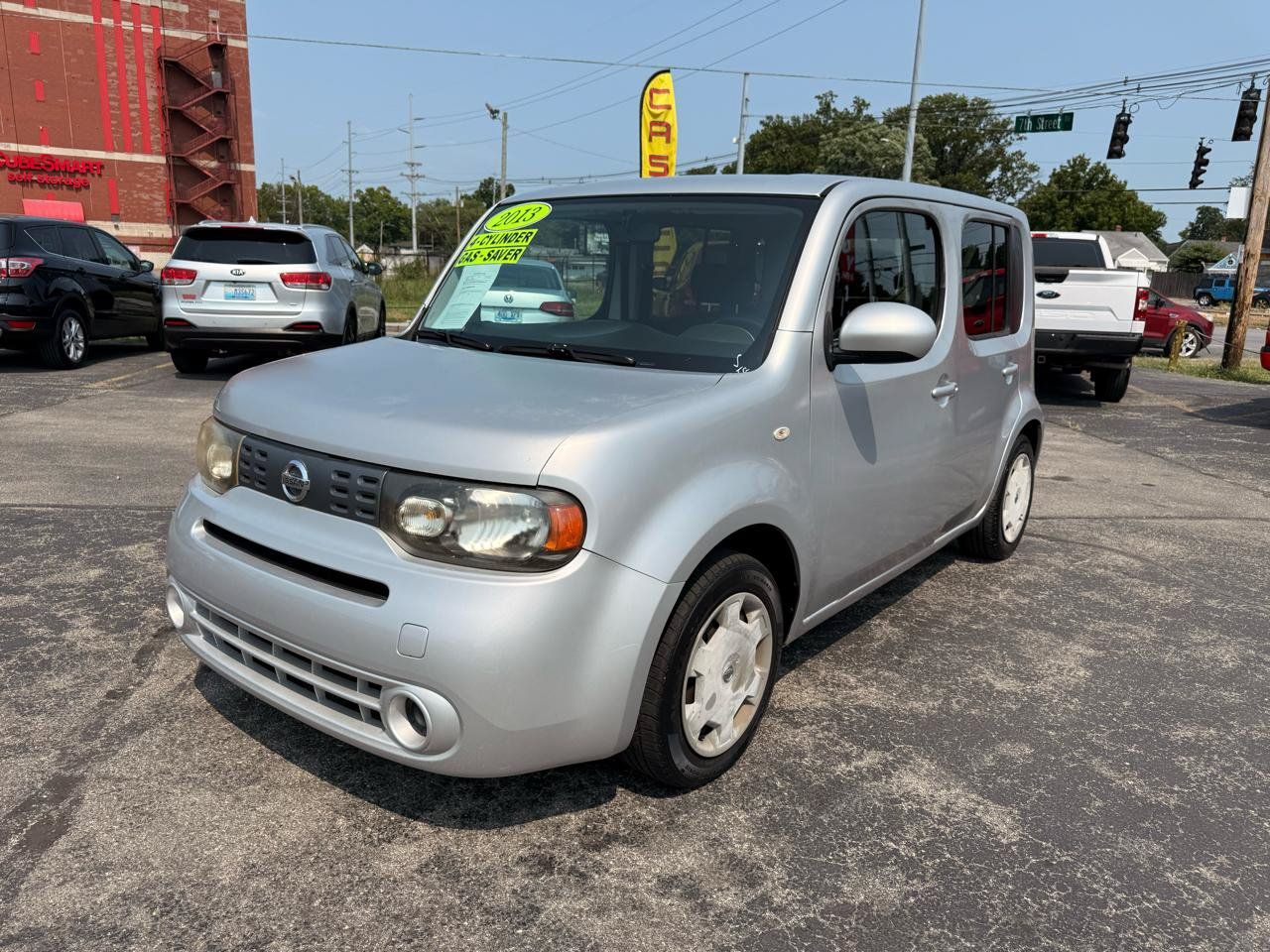 Used 2013 Nissan Cube 1.8 S w/ Interior Designer Pkg FWD image 3
