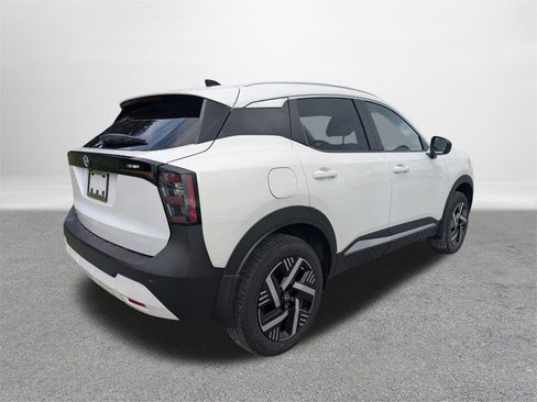 New 2026 Nissan Kicks SV image 3