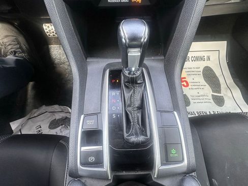 Used 2020 Honda Civic Sport image 21