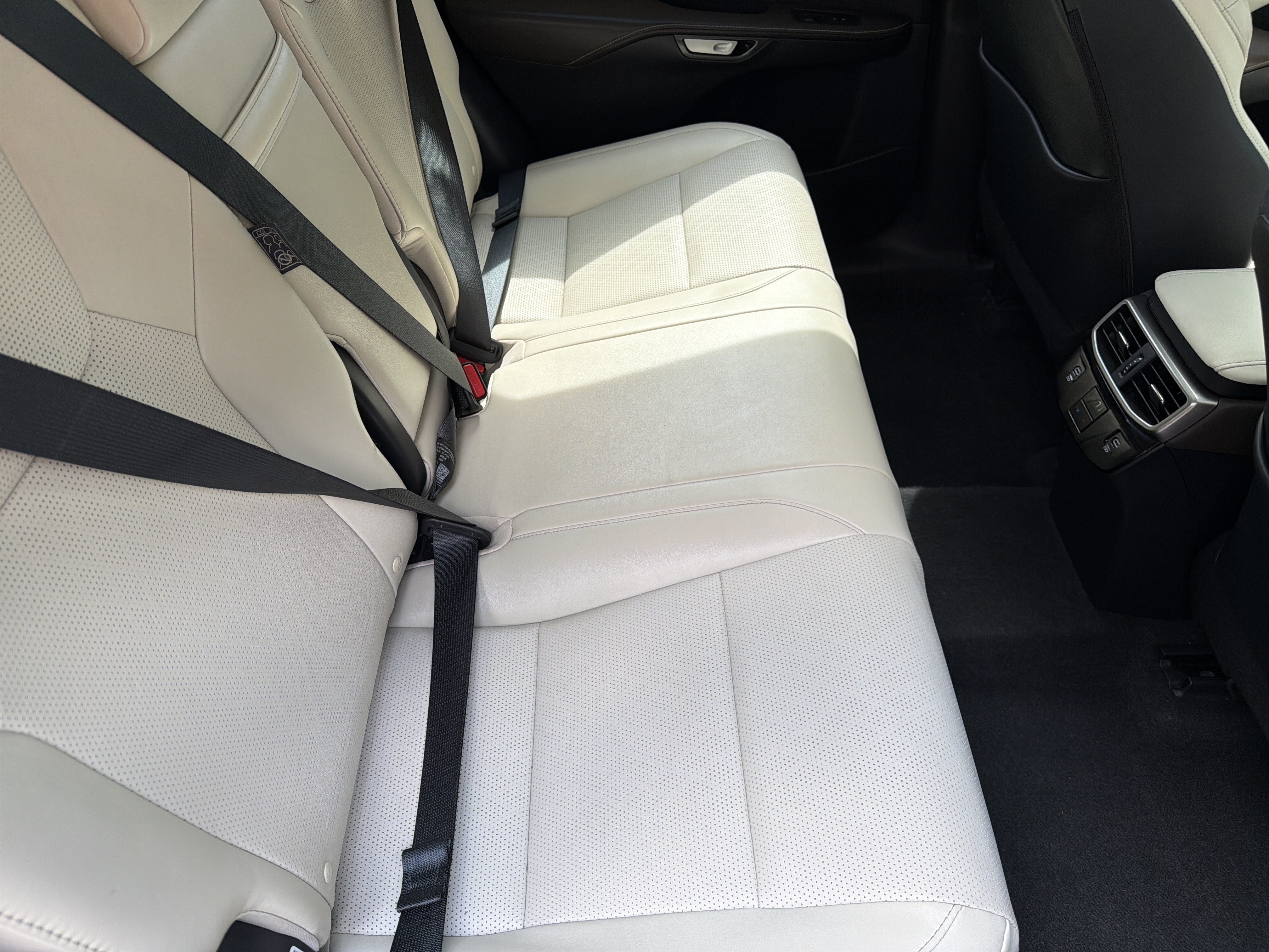 Certified 2023 Lexus RX 350 Premium Plus w/ Accessory Package AWD/4WD image 34