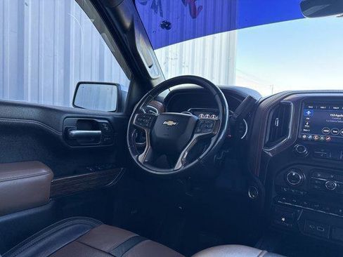 Used 2019 Chevrolet Silverado 1500 High Country w/ Technology Package image 39