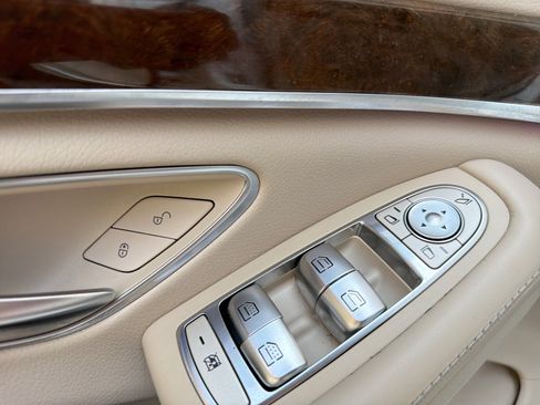 Used 2017 Mercedes-Benz S 550 4MATIC Sedan w/ Premium Package image 15