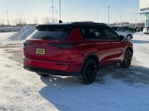 Used 2025 Mitsubishi Outlander SEL image 6