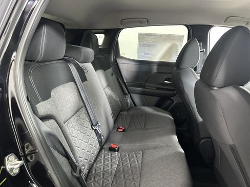 Used 2026 Nissan Kicks SV w/ Cold Weather Package AWD/4WD image 40