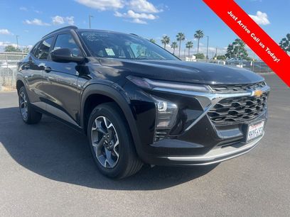 Used 2024 Chevrolet Trax LT w/ LT Convenience Package