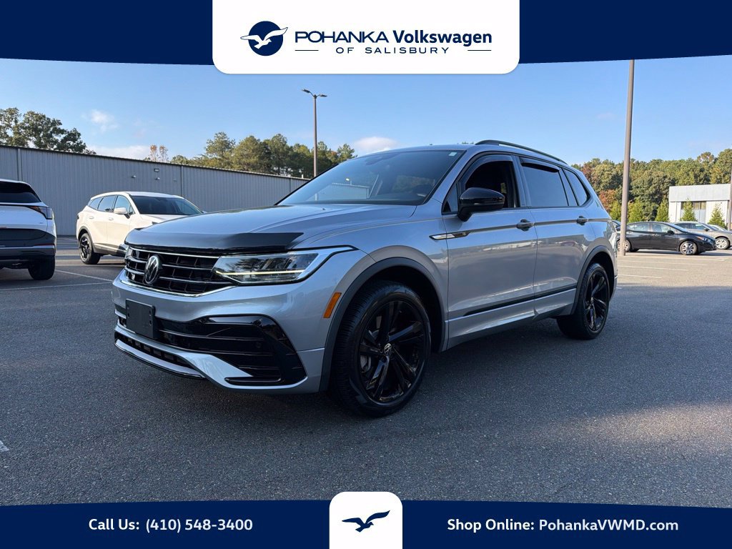 Used 2023 Volkswagen Tiguan SE R-Line FWD image 1