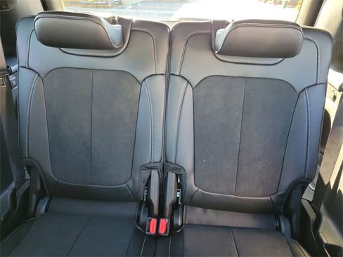 New 2025 Jeep Grand Cherokee L Altitude image 11