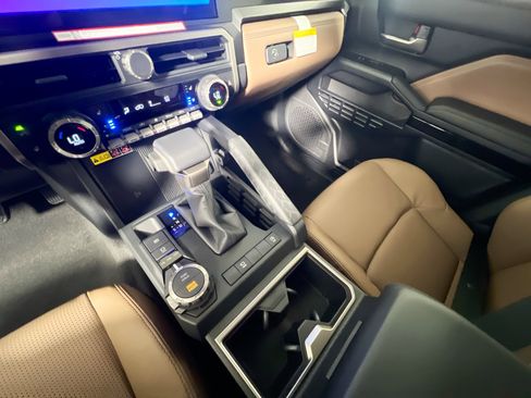 New 2026 Toyota 4Runner Limited image 26