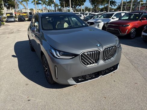 Used 2026 BMW X3 xDrive30 w/ Premium Package image 2