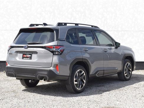 Used 2025 Subaru Forester Limited AWD/4WD image 5