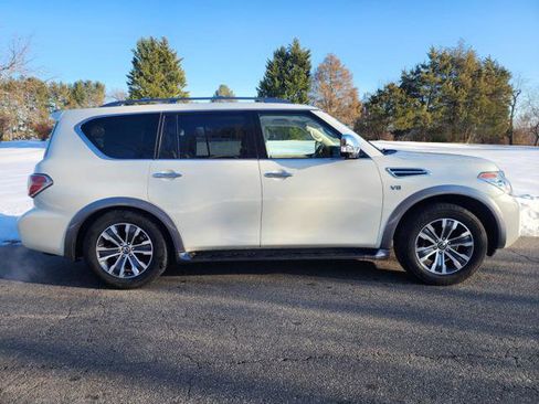 Used 2018 Nissan Armada SL w/ Premium Package image 5
