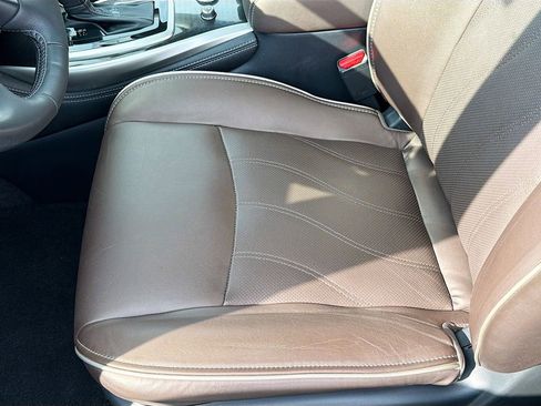 Used 2020 INFINITI QX60 Luxe w/ Essential Package image 18