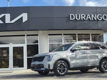 New 2025 Kia Sorento S