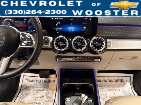 Used 2022 Mercedes-Benz EQB 300 4MATIC image 20