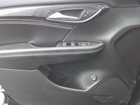 Used 2022 Buick Envision Preferred image 33