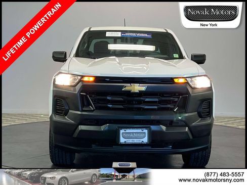 Used 2023 Chevrolet Colorado W/T w/ WT Convenience Package II AWD/4WD image 2