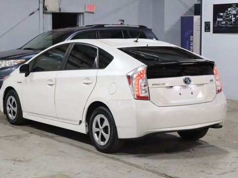 Used 2015 Toyota Prius Two image 7