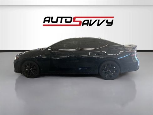 Used 2023 Nissan Maxima SR w/ Sport Mat Group image 4