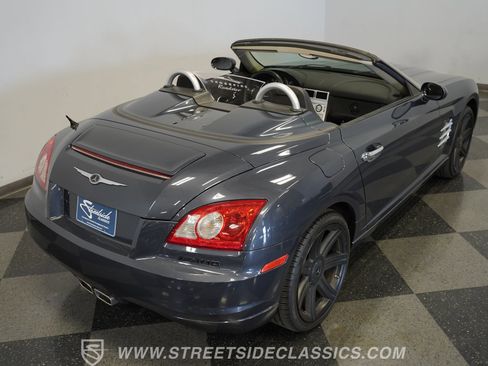 Used 2006 Chrysler Crossfire Limited image 33