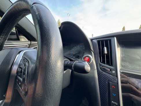 Used 2017 INFINITI Q60 Red Sport 400 image 17