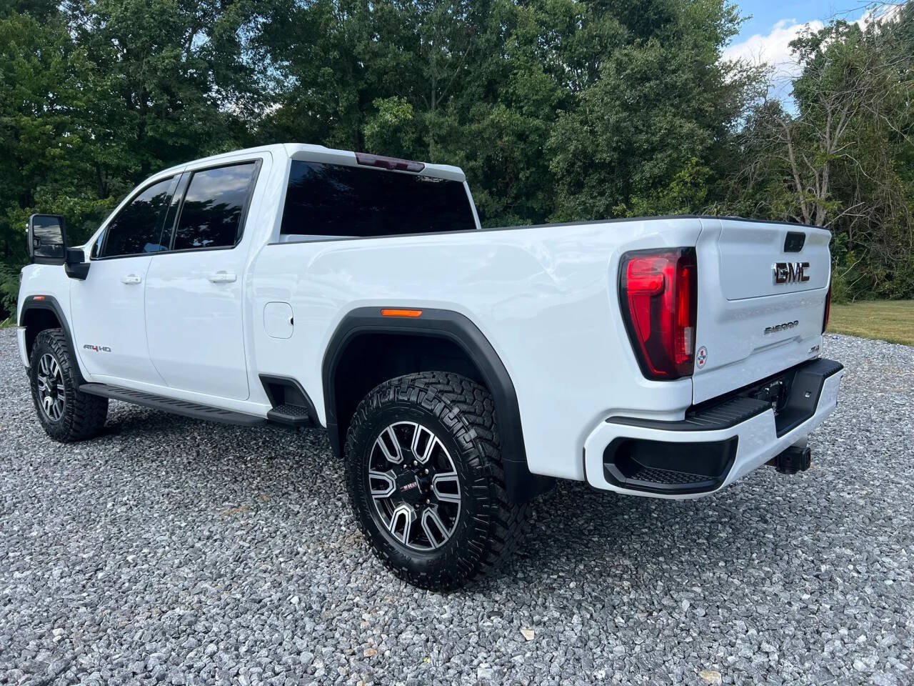 Used 2022 GMC Sierra 2500 AT4 w/ Gooseneck/5TH Wheel Package AWD/4WD image 5